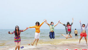 夢見一群人站一起照相好不好（夢見一群人在照相）