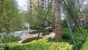 前海利群購(gòu)物廣場(chǎng)（青島前海利群電話號(hào)碼）