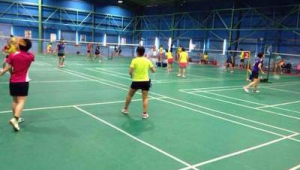 廣州站附近的羽毛球群有哪些（廣州羽毛球店）