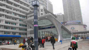 群光廣場幾號線（群光廣場在2號線哪個出口）